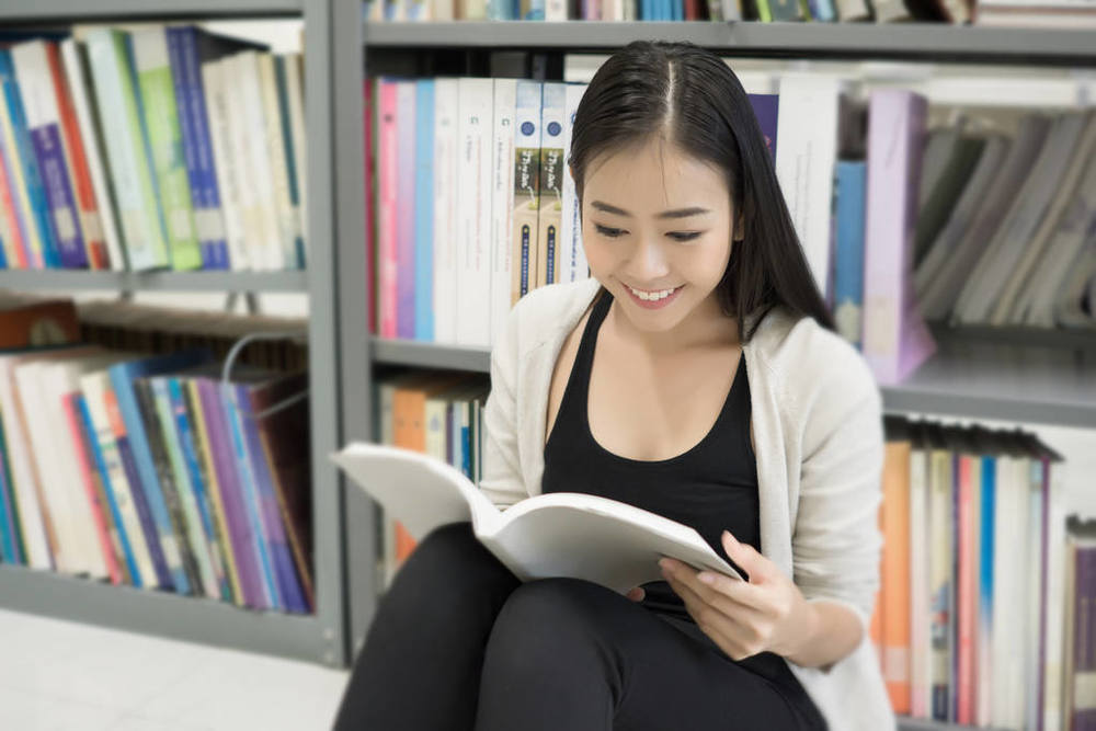 广西2025年男生读铁路学校有前途吗